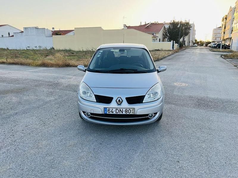Usado 2007 Renault Scénic II Monovolume | € 2.800 (Super Preço) - Imagem 1/4