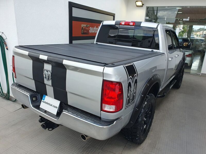 Usado Dodge Ram 314 HP (230 kW) 2010 Cinzento