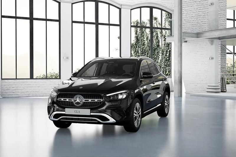 Preto Novo 2025 Mercedes GLA250 SUV | € 61.225 (Preço justo) - Imagem 1/4