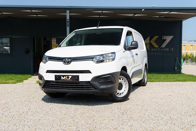 Branco Usado 2022 Toyota Proace City Van | € 21.990 - Imagem 1/4