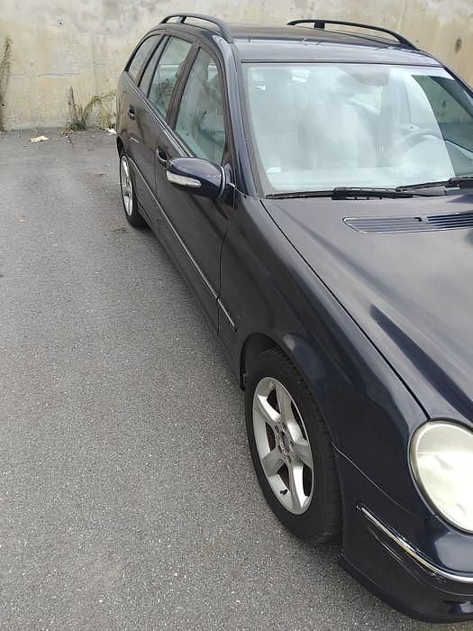 Usado 2005 Mercedes C200 Carrinha | € 3.750 - Imagem 1/4