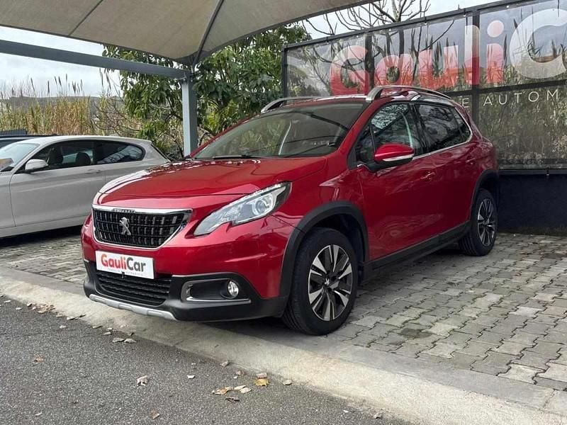 Usado Peugeot 2008 Allure 100 HP (73 kW) 2018 Vermelho SUV