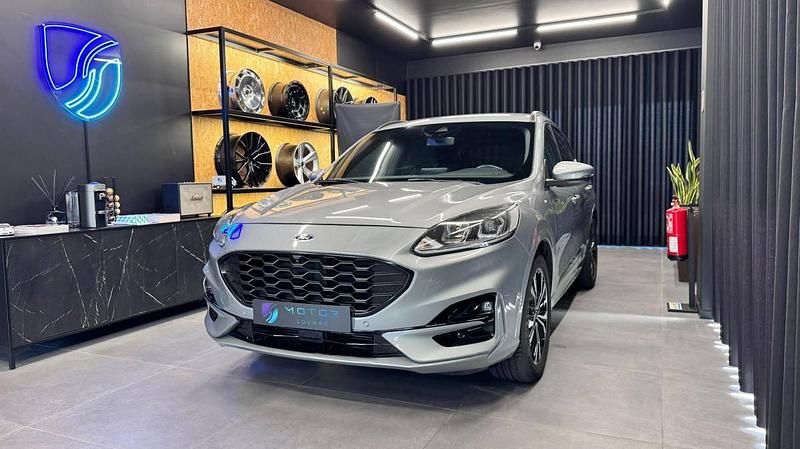 Cinzento Usado 2020 Ford Kuga SUV | € 22.900 (Caro) - Imagem 1/4
