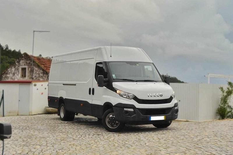 Branco Usado 2014 Iveco Daily | € 23.900 (Bom preço) - Imagem 1/4