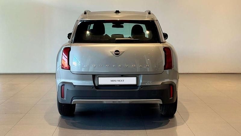 Usado Mini Countryman 170 HP (125 kW) 2024 Melting silver iii metalizadobarras de tejadilho SUV