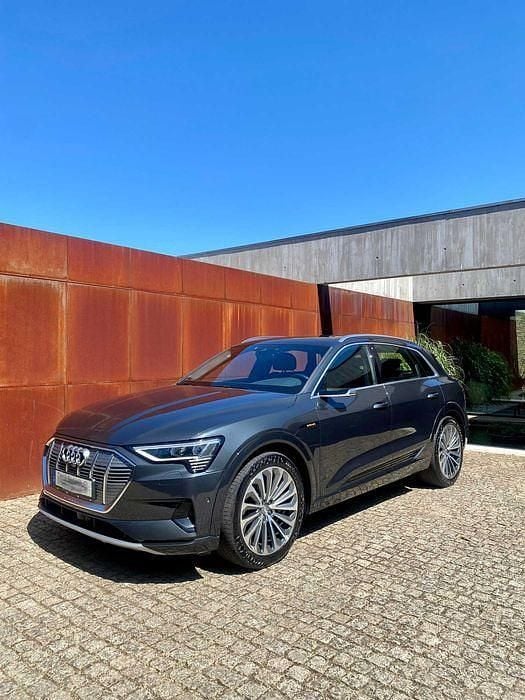 Usado 2019 Audi e-tron Advanced SUV | € 39.900 - Imagem 1/4