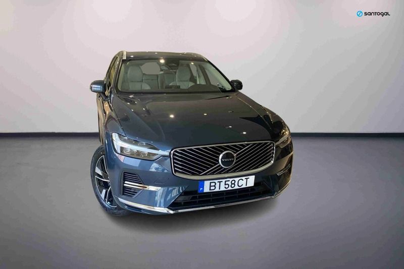 Cinzento Usado 2025 Volvo XC60 Plus SUV | € 64.900 (Caro) - Imagem 1/4
