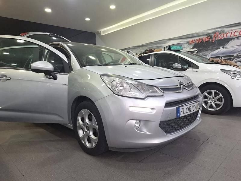 Branco Usado 2014 Citroën C3 Exclusive Citadino | € 6.900 (Preço justo) - Imagem 1/4