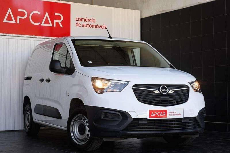 Branco Usado 2022 Opel Combo Monovolume | € 13.950 (Bom preço) - Imagem 1/4