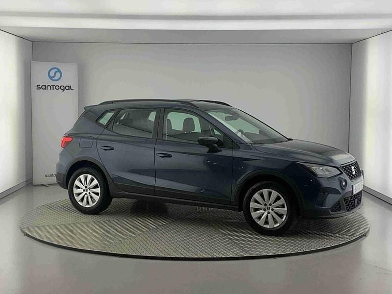Cinzento Usado 2024 Seat Arona Style SUV | € 20.490 (Preço justo) - Imagem 1/4