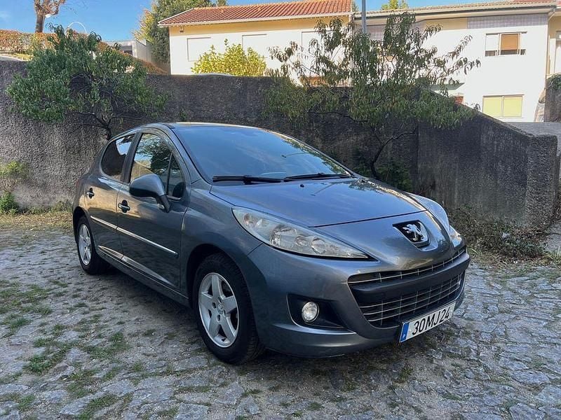 Usado 2011 Peugeot 207 Sport Sedan | € 6.000 (Bom preço) - Imagem 1/4