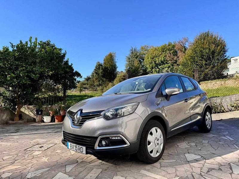 Usado Renault Captur 90 HP (66 kW) 2013 Antracite SUV