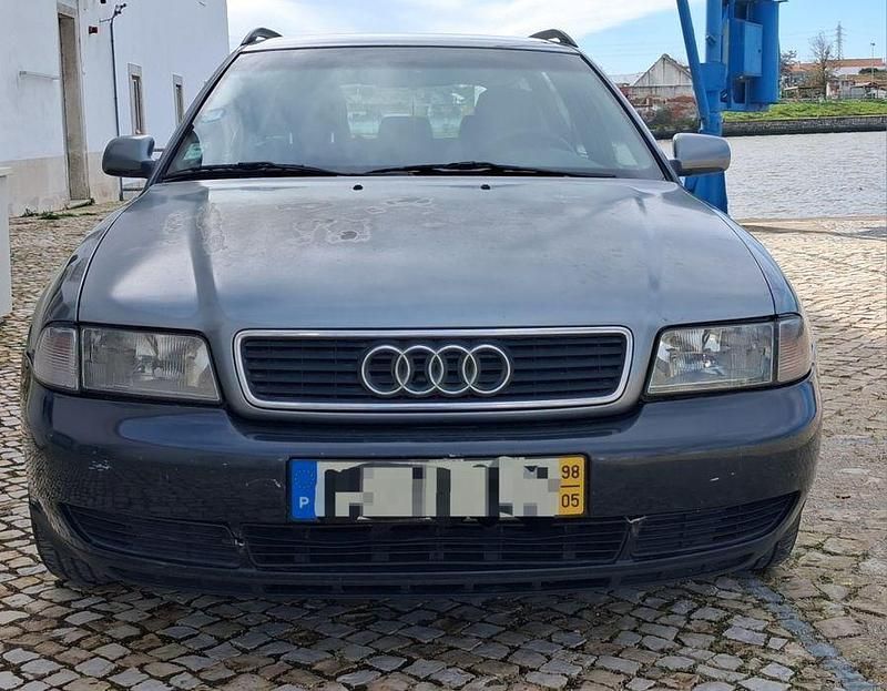 Usado Audi A4 110 HP (80 kW) 1998 Carrinha