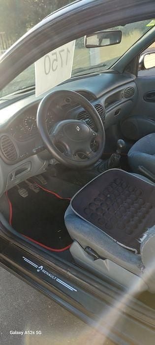 Usado Renault Mégane 90 HP (66 kW) 1996 Coupé