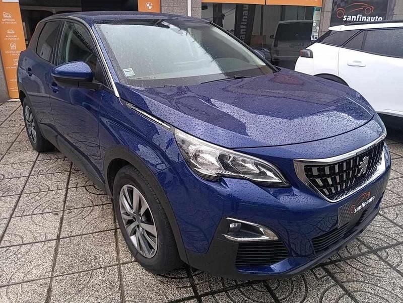 Usado Peugeot 3008 130 HP (95 kW) 2019 Azul SUV