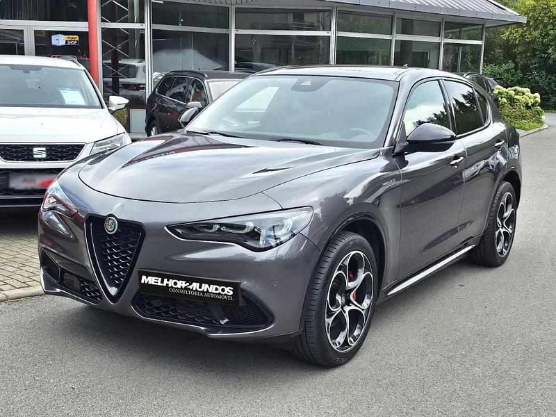 Cinza Usado 2023 Alfa Romeo Stelvio Veloce SUV | € 41.500 (Preço justo) - Imagem 1/4