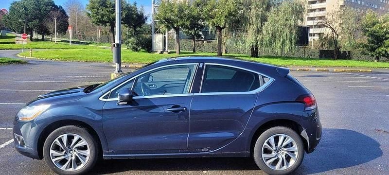 Usado Citroën DS4 So Chic 110 HP (80 kW) 2012 Citadino