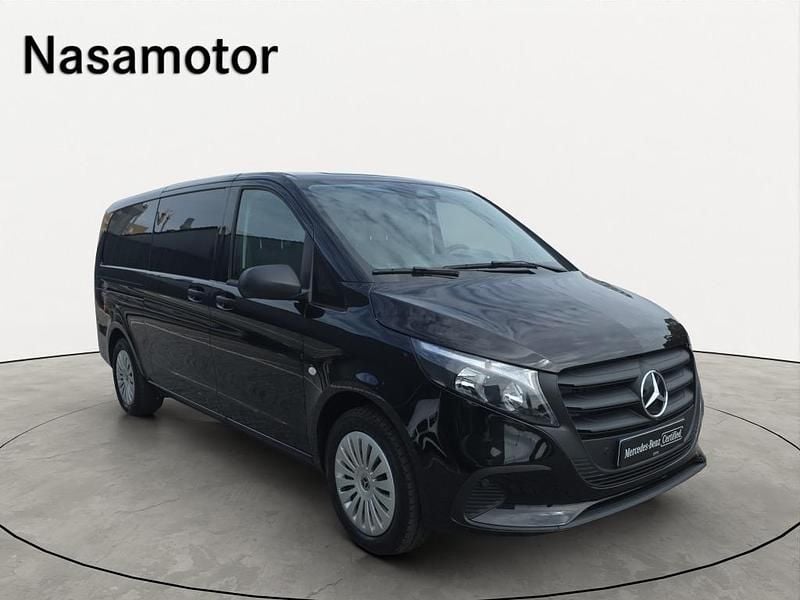Preto metalizado Usado 2025 Mercedes Vito Monovolume | € 64.900 - Imagem 1/4
