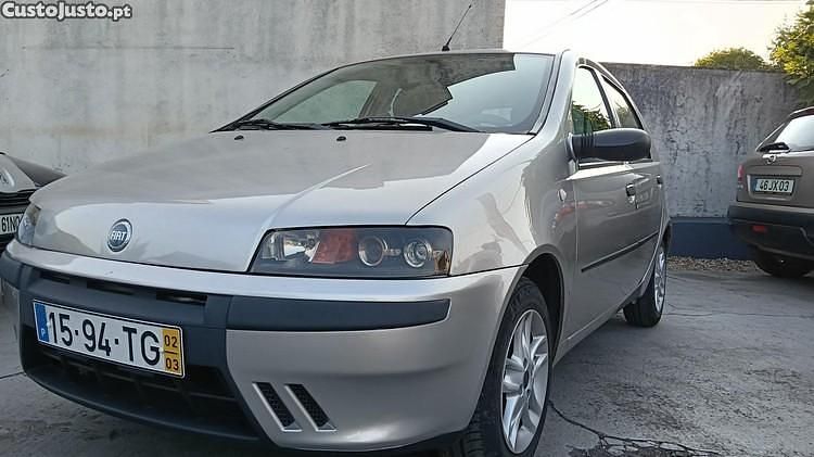 Cinza Usado 2002 Fiat Punto Citadino | € 1.690 (Preço justo) - Imagem 1/1
