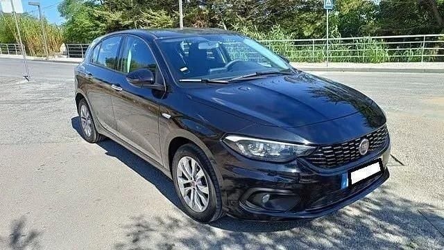 Preto Usado 2019 Fiat Tipo Lounge Sedan | € 9.999 (Super Preço) - Imagem 1/4