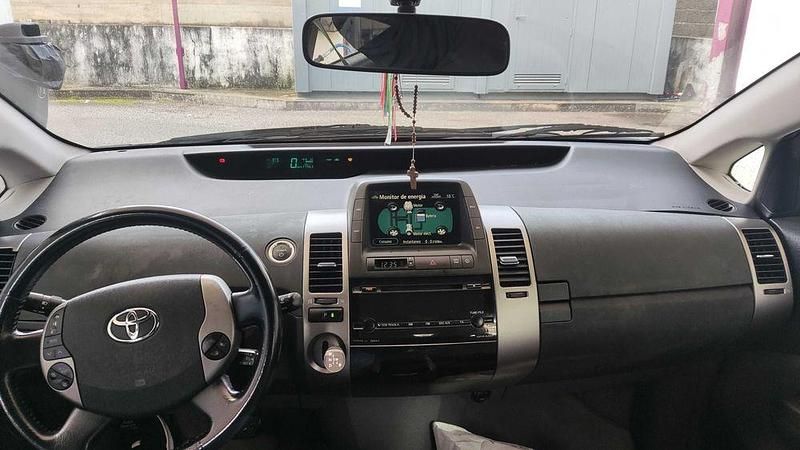 Usado Toyota Prius 122 HP (89 kW) 2006 Citadino