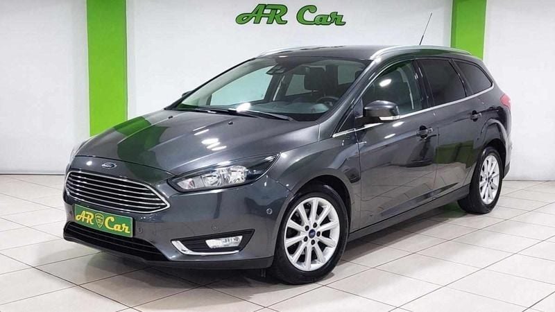 Cinzento Usado 2016 Ford Focus Carrinha | € 8.650 (Preço justo) - Imagem 1/4