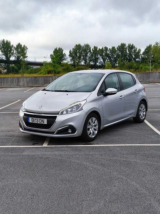 Usado 2017 Peugeot 208 Citadino | € 8.490 (Super Preço) - Imagem 1/4