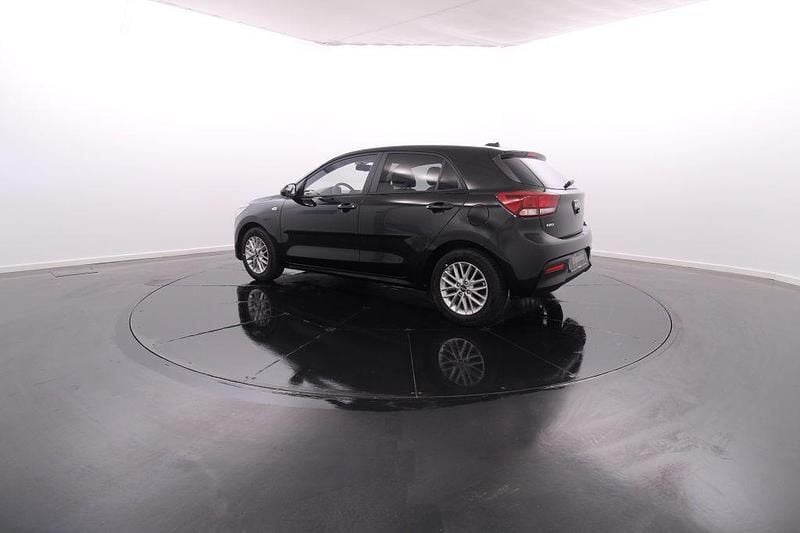 Preto Usado 2023 Kia Rio | € 17.900 (Preço justo) - Imagem 1/1