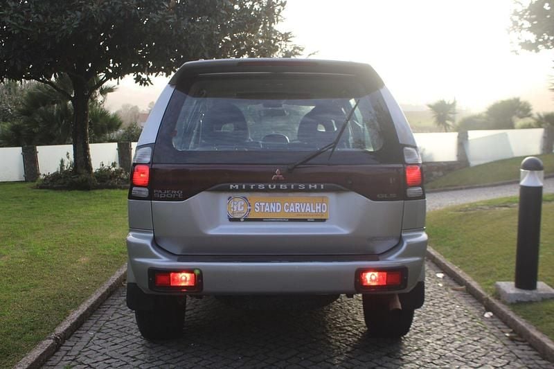 Usado Mitsubishi Pajero Sport 99 HP (72 kW) 2000 Cinza SUV
