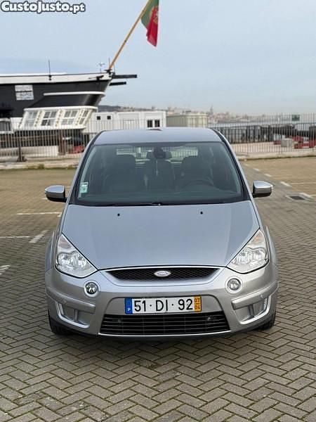 Cinza Usado 2007 Ford S-MAX Ghia Monovolume | € 4.950 (Super Preço) - Imagem 1/1