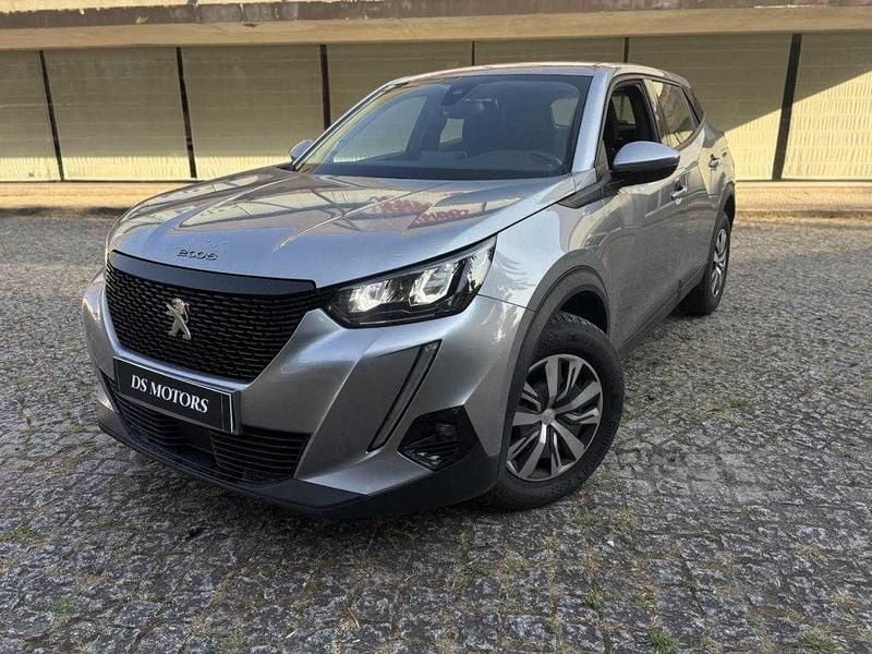 Cinzento Usado 2020 Peugeot 2008 SUV | € 17.890 (Preço justo) - Imagem 1/4