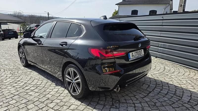 Usado BMW 116 Sport Line 109 HP (80 kW) 2021 Preto Citadino