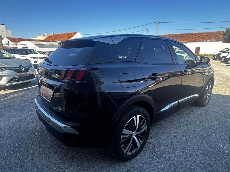 Usado Peugeot 3008 130 HP (95 kW) 2018 Preto SUV