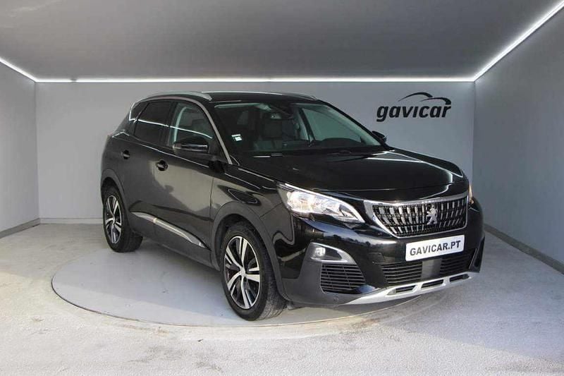 Usado Peugeot 3008 120 HP (88 kW) 2018 Preto SUV