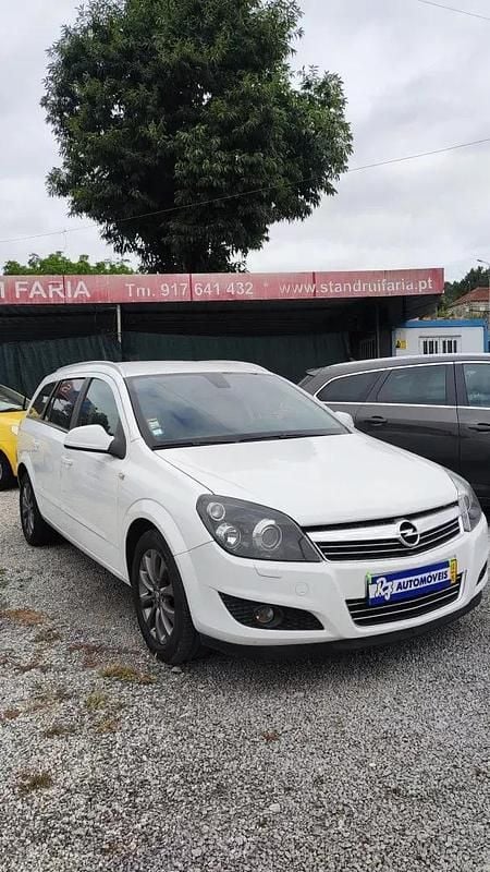 Branco Usado 2010 Opel Astra Cosmo Carrinha | € 7.578 (Preço elevado) - Imagem 1/4