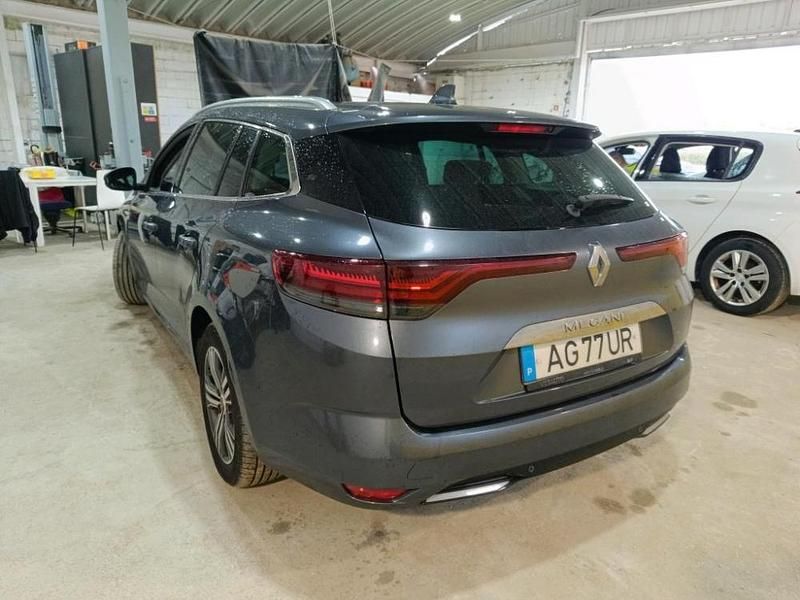 Usado Renault Mégane IV 115 HP (84 kW) 2021 Cinzento Carrinha