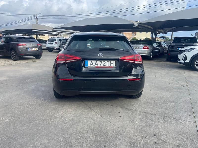 Usado Mercedes A160 Style 95 HP (69 kW) 2020 Preto Sedan