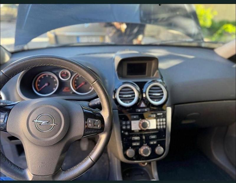 Usado Opel Corsa 80 HP (58 kW) 2008 Citadino