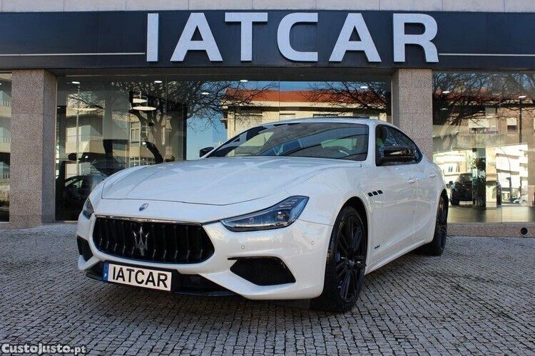 Branco Usado 2021 Maserati Ghibli GT Coupé | € 69.900 - Imagem 1/1