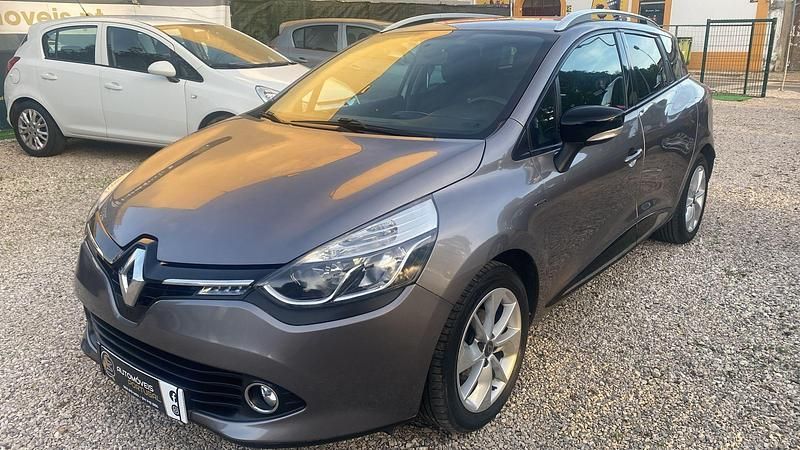 Cinza Usado 2016 Renault Clio GrandTour LIMITED Carrinha | € 11.400 (Preço elevado) - Imagem 1/4