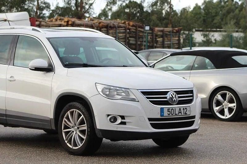 Usado VW Tiguan Trendline 150 HP (110 kW) 2010 Branco SUV