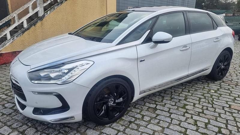 Usado Citroën DS5 163 HP (119 kW) 2013 Branco Citadino