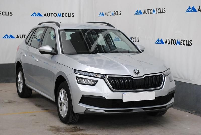 Cinza Usado 2023 Skoda Kamiq SUV | € 18.900 (Preço justo) - Imagem 1/4