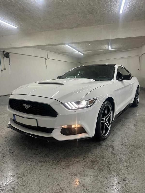 Usado Ford Mustang 290 HP (213 kW) 2017 Branco