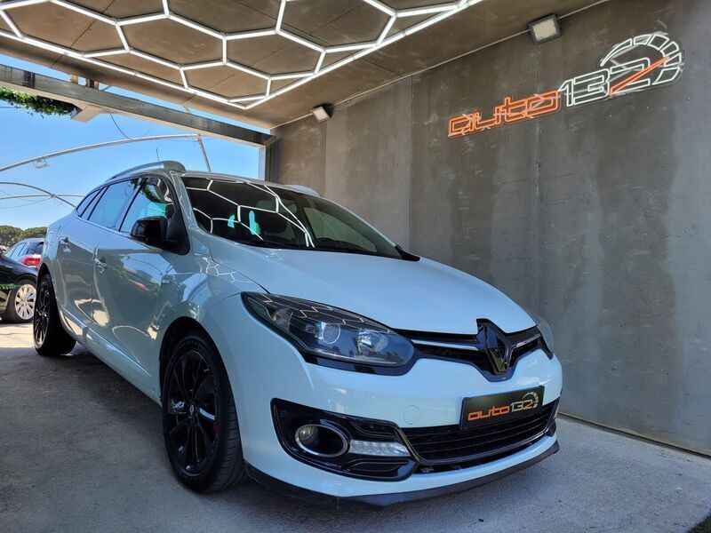 Branco Usado 2014 Renault Mégane GrandTour Bose Edition Carrinha | € 7.990 (Preço justo) - Imagem 1/4