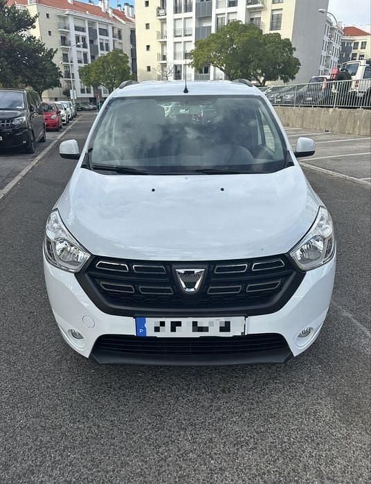 Usado 2019 Dacia Lodgy Stepway Monovolume | € 13.000 (Preço justo) - Imagem 1/4