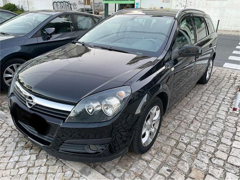 Usado 2006 Opel Astra Sedan | € 3.800 (Preço justo) - Imagem 1/4