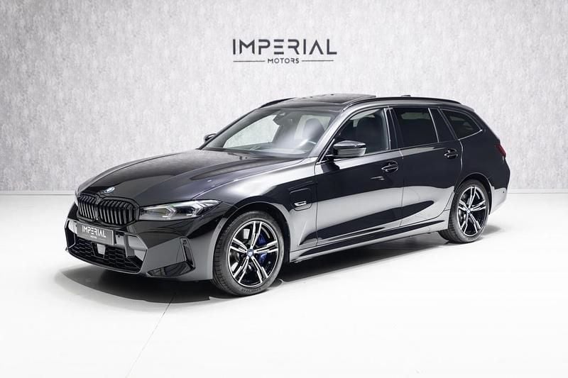 Usado BMW 330 292 HP (214 kW) 2023 Preto Carrinha