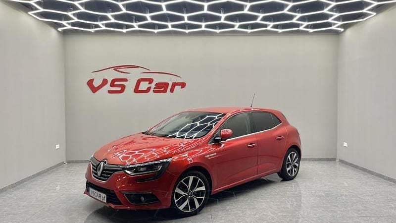 Vermelho Usado 2016 Renault Mégane III Intens | € 15.500 (Caro) - Imagem 1/4