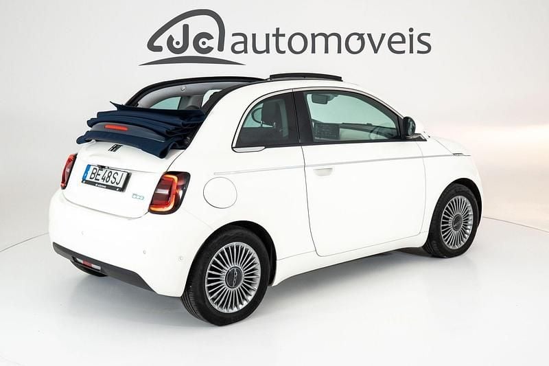 Usado Fiat 500e Icon 86 kW (118 HP) 2023 Branco Cabrios